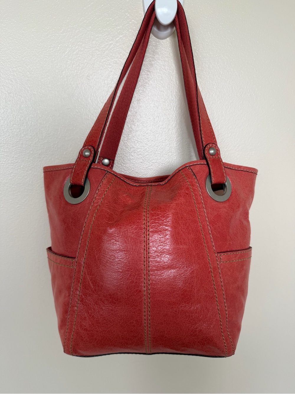 FOSSIL Coral Red Leather Vintage Hobo Shoulder Tote Bag